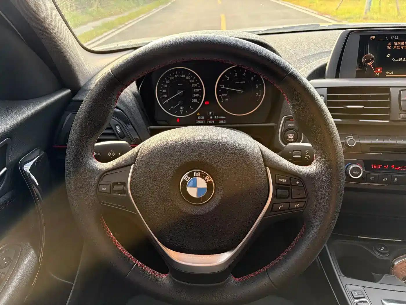 BMW 1 Series (Imported) 2013 Facelift 118i Sport — миниатюра 8