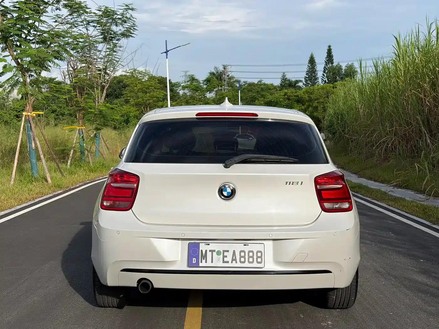 BMW 1 Series (Imported) 2013 Facelift 118i Sport — миниатюра 10