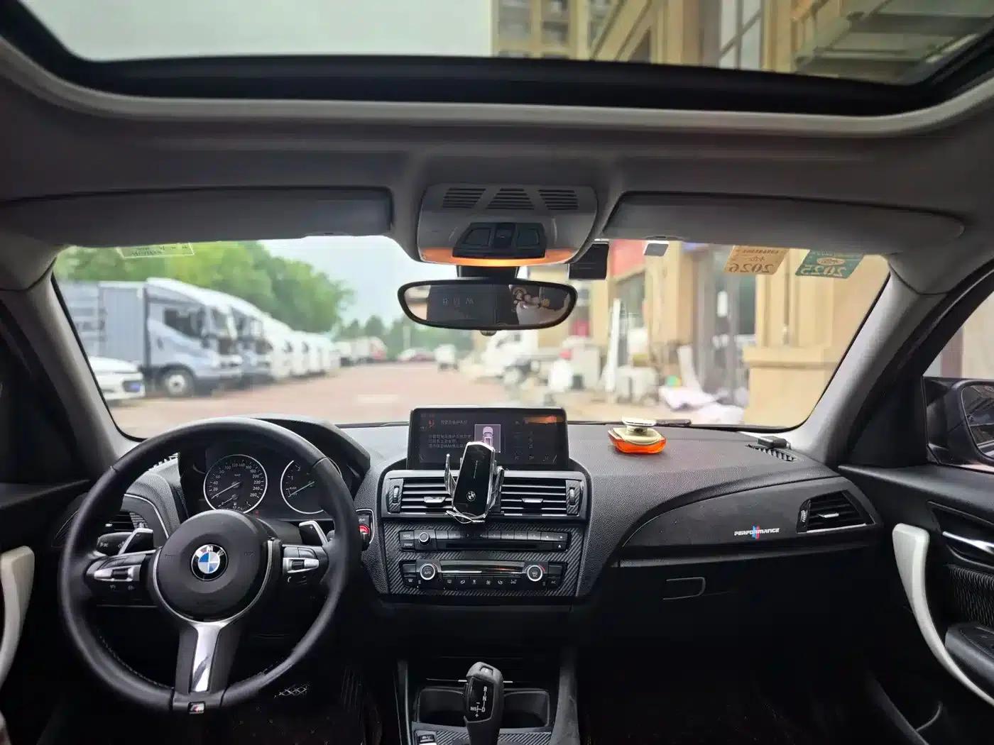 2013 BMW 1 Series (Imported) Facelift 118i Leading Edition — миниатюра 13