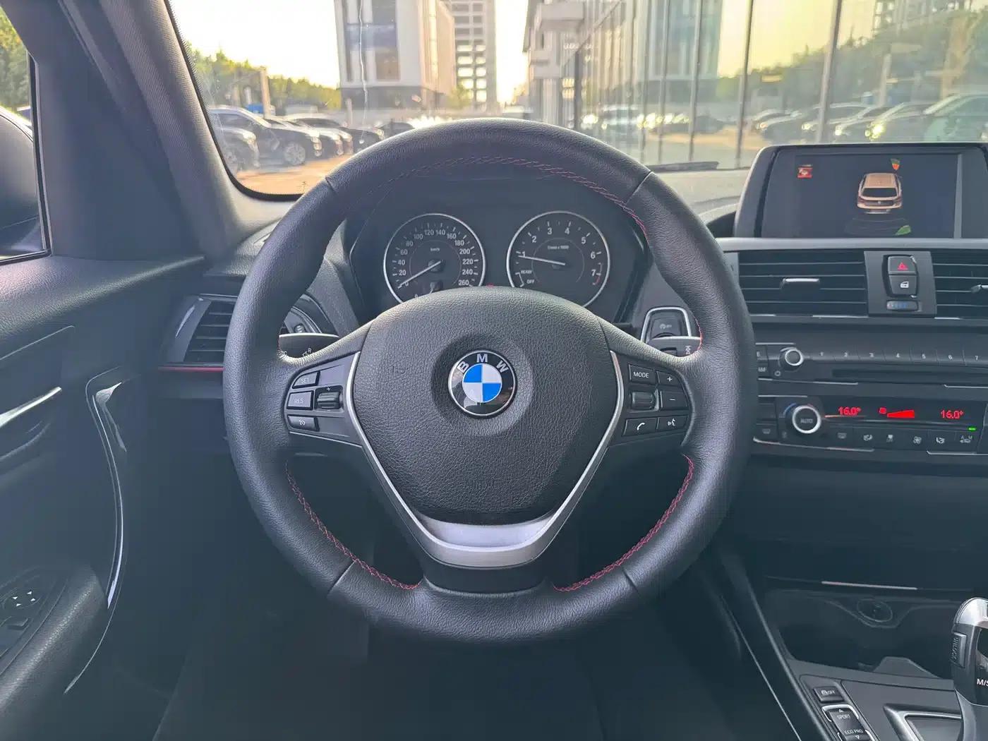 2013 BMW 1 Series (Imported) Facelift 118i Sport — миниатюра 12