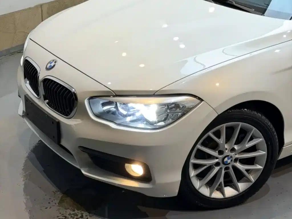 2016 BMW 1 Series Imported Model 120i Leading Edition — миниатюра 2