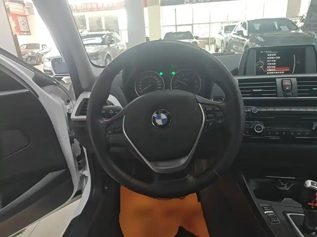 2015 BMW 1 Series Imported Model 120i Leading Edition — миниатюра 11