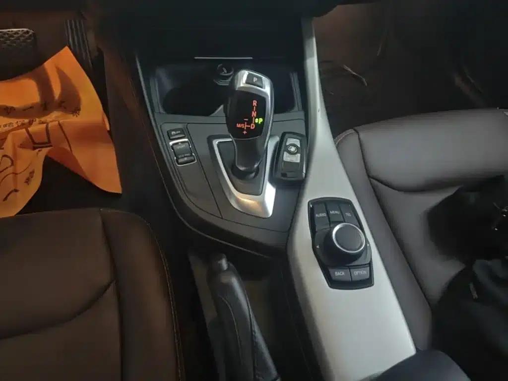 2015 BMW 1 Series Imported Model 120i Leading Edition — миниатюра 14