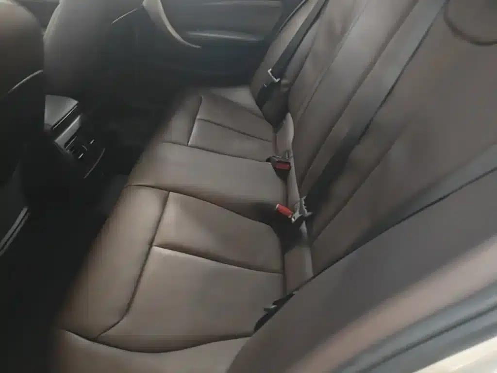 2015 BMW 1 Series Imported Model 120i Leading Edition — миниатюра 17