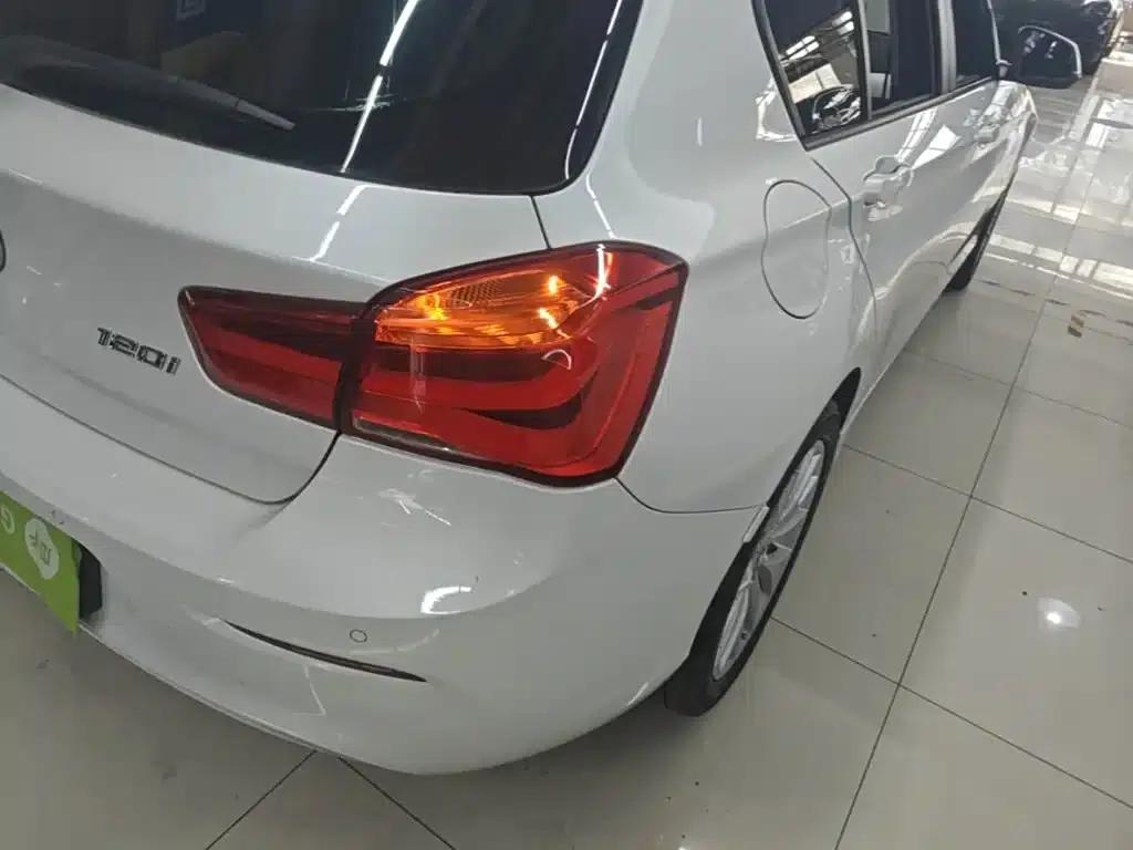 2015 BMW 1 Series Imported Model 120i Leading Edition — миниатюра 8
