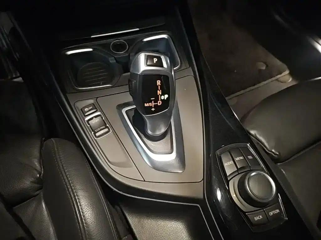 2015 BMW 1 Series Imported Model 120i Sport Design Package — миниатюра 14
