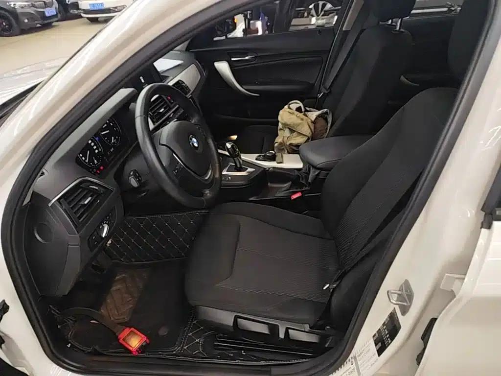 2018 BMW 1 Series Imported Model 118i Leading Edition — миниатюра 15