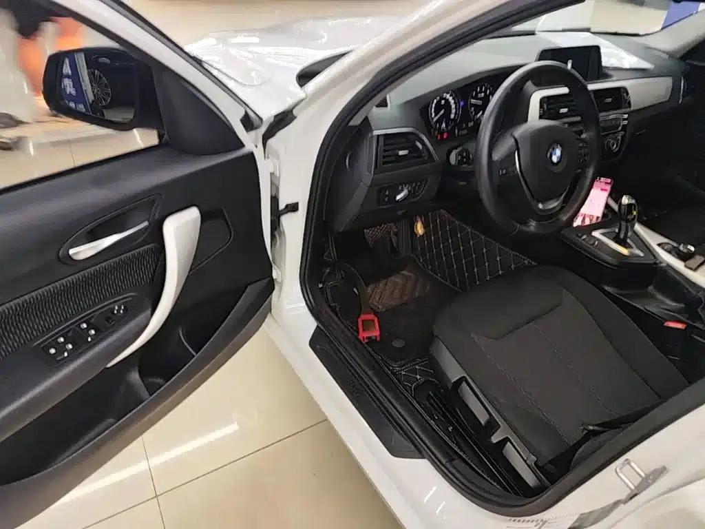 2018 BMW 1 Series Imported Model 118i Leading Edition — миниатюра 16