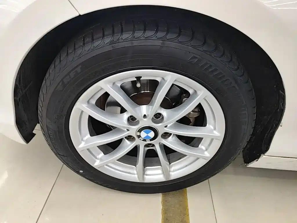 2018 BMW 1 Series Imported Model 118i Leading Edition — миниатюра 23