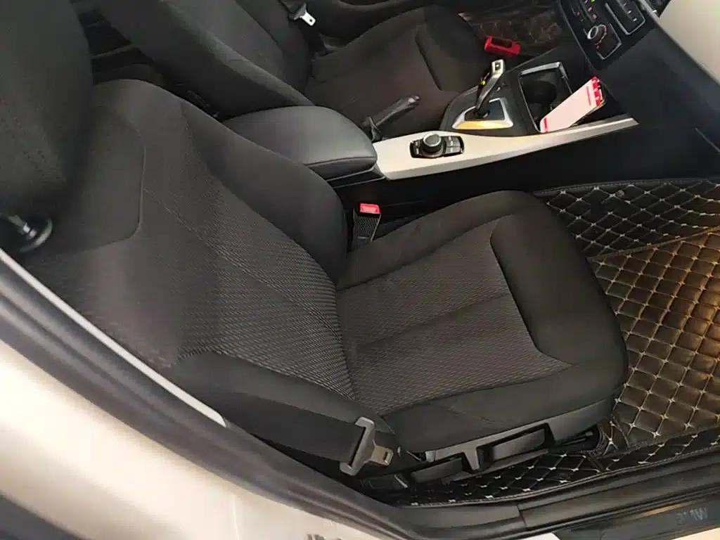 2018 BMW 1 Series Imported Model 118i Leading Edition — миниатюра 25