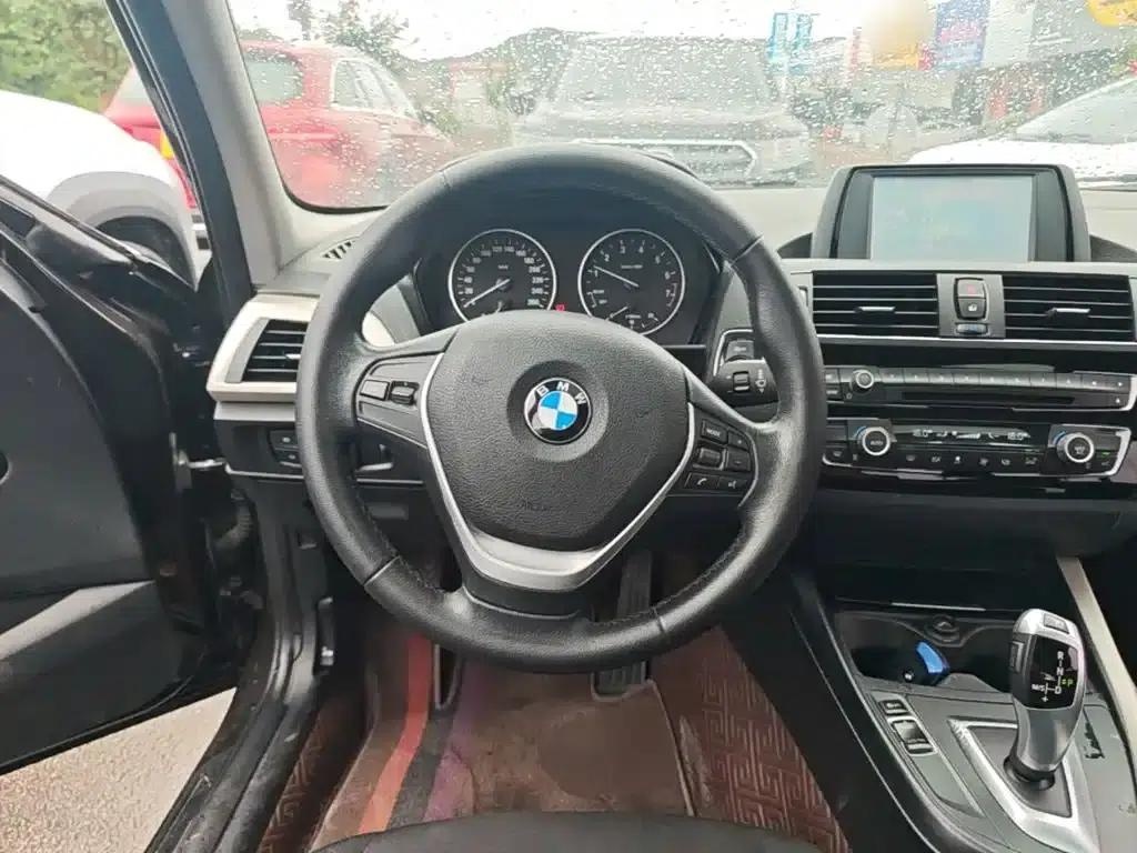 2015 BMW 1 Series Imported Model 120i Leading Edition — миниатюра 11