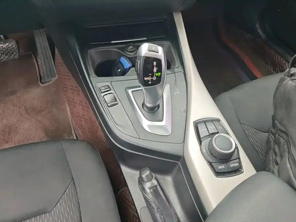 2015 BMW 1 Series Imported Model 120i Leading Edition — миниатюра 14
