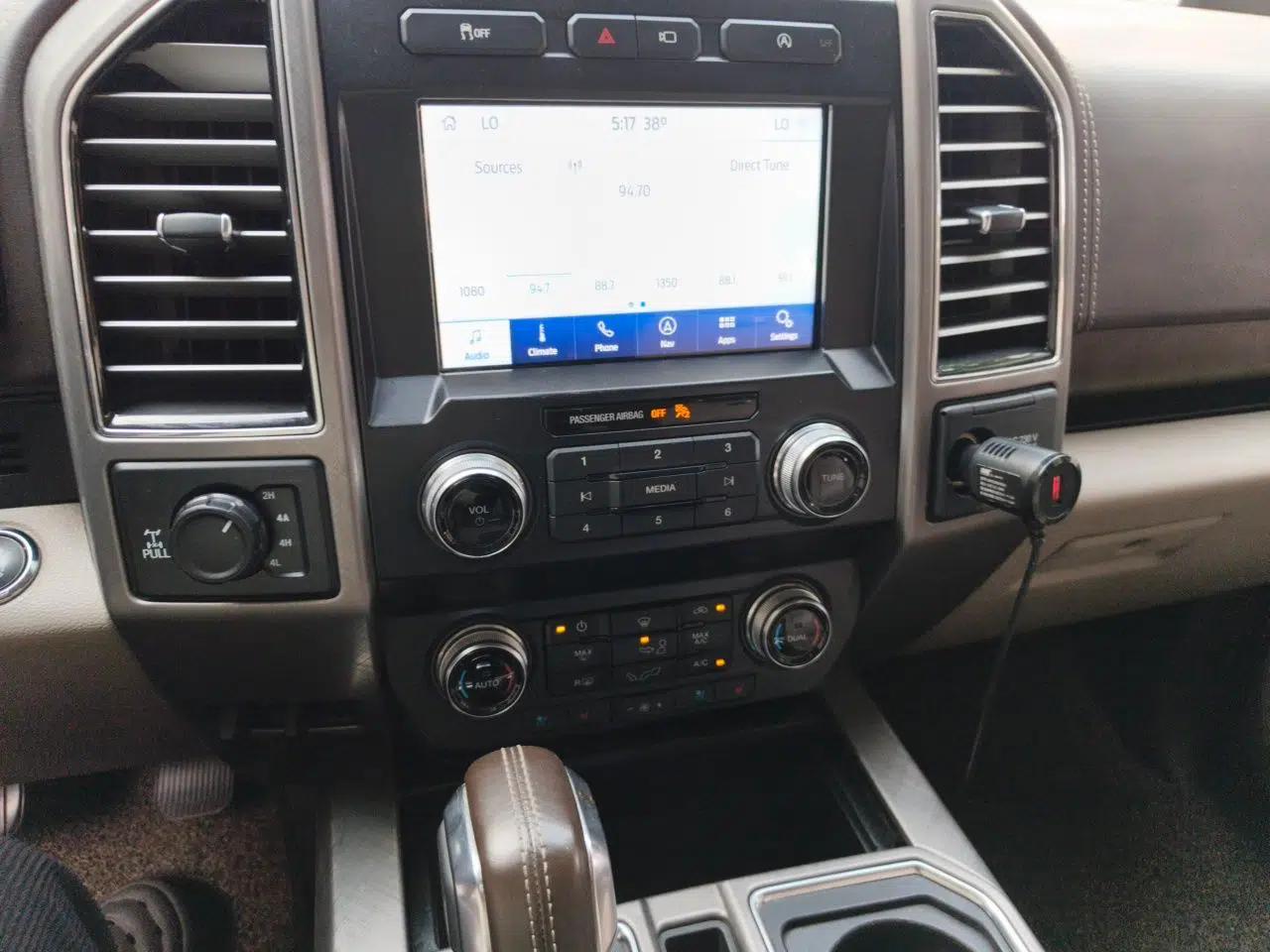Ford F-150 Parallel Import 2019 F-150 LTD 3.5L Automatic 5-Seater — миниатюра 13