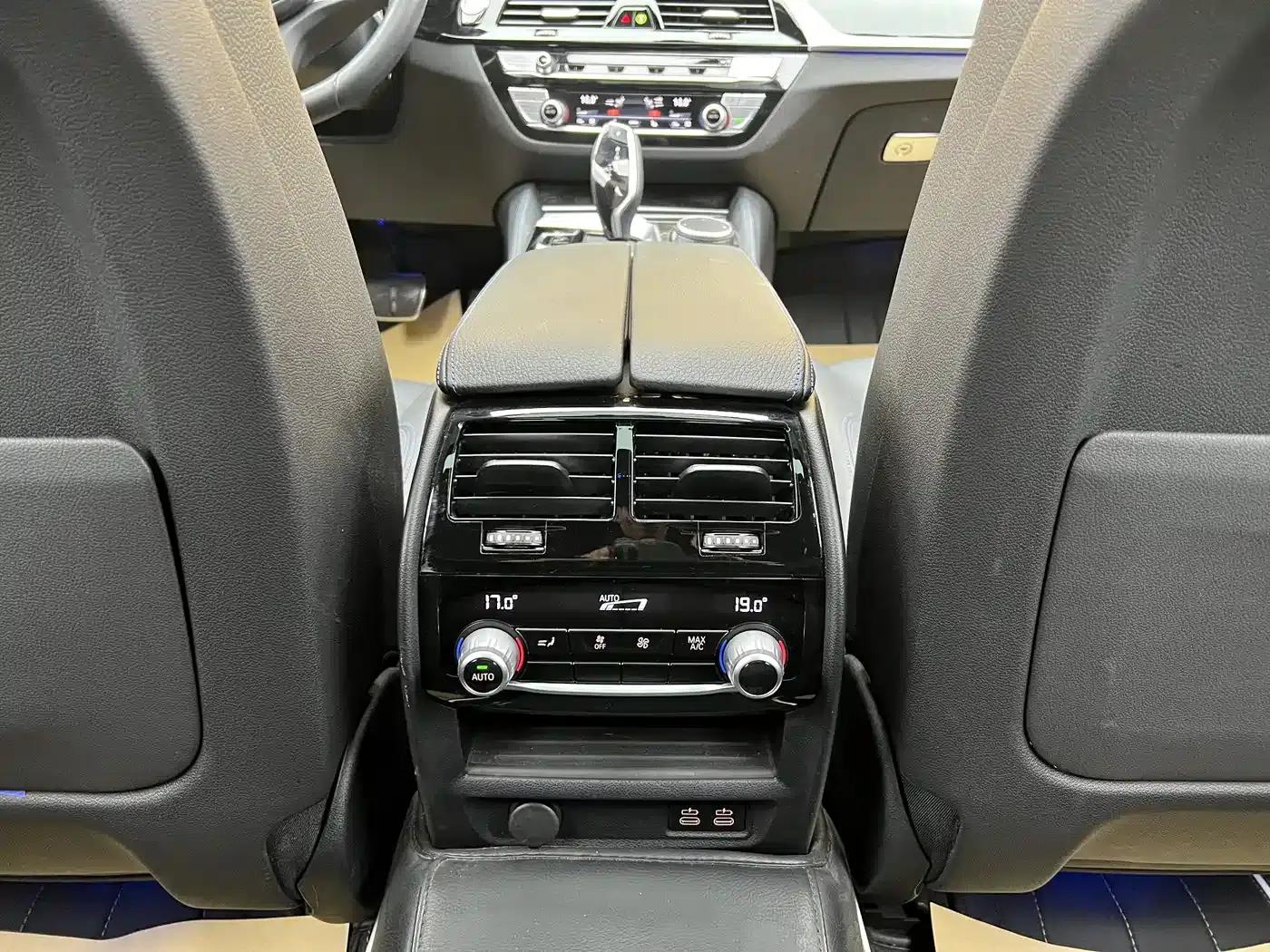 2021 BMW 6 Series GT Facelift 630i M Sport Package — миниатюра 25