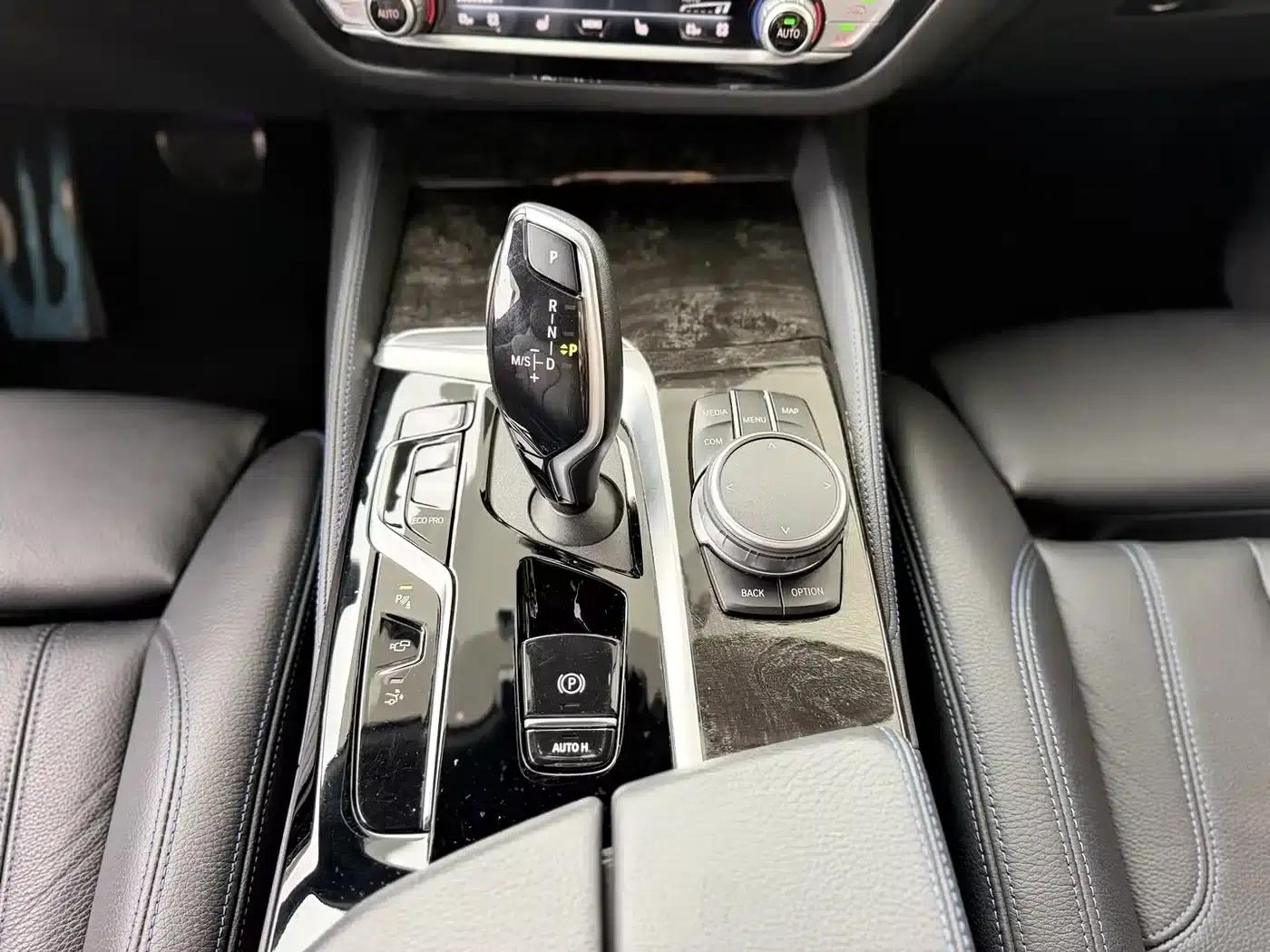 2021 BMW 6 Series GT Facelift 630i M Sport Package — миниатюра 12