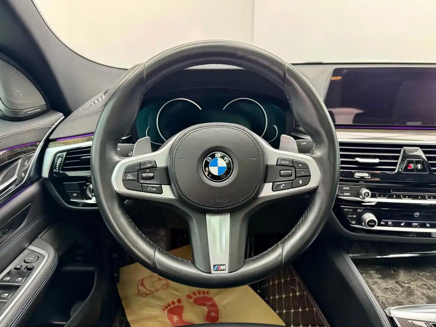2019 BMW 6 Series GT 630i M Sport Package — миниатюра 18