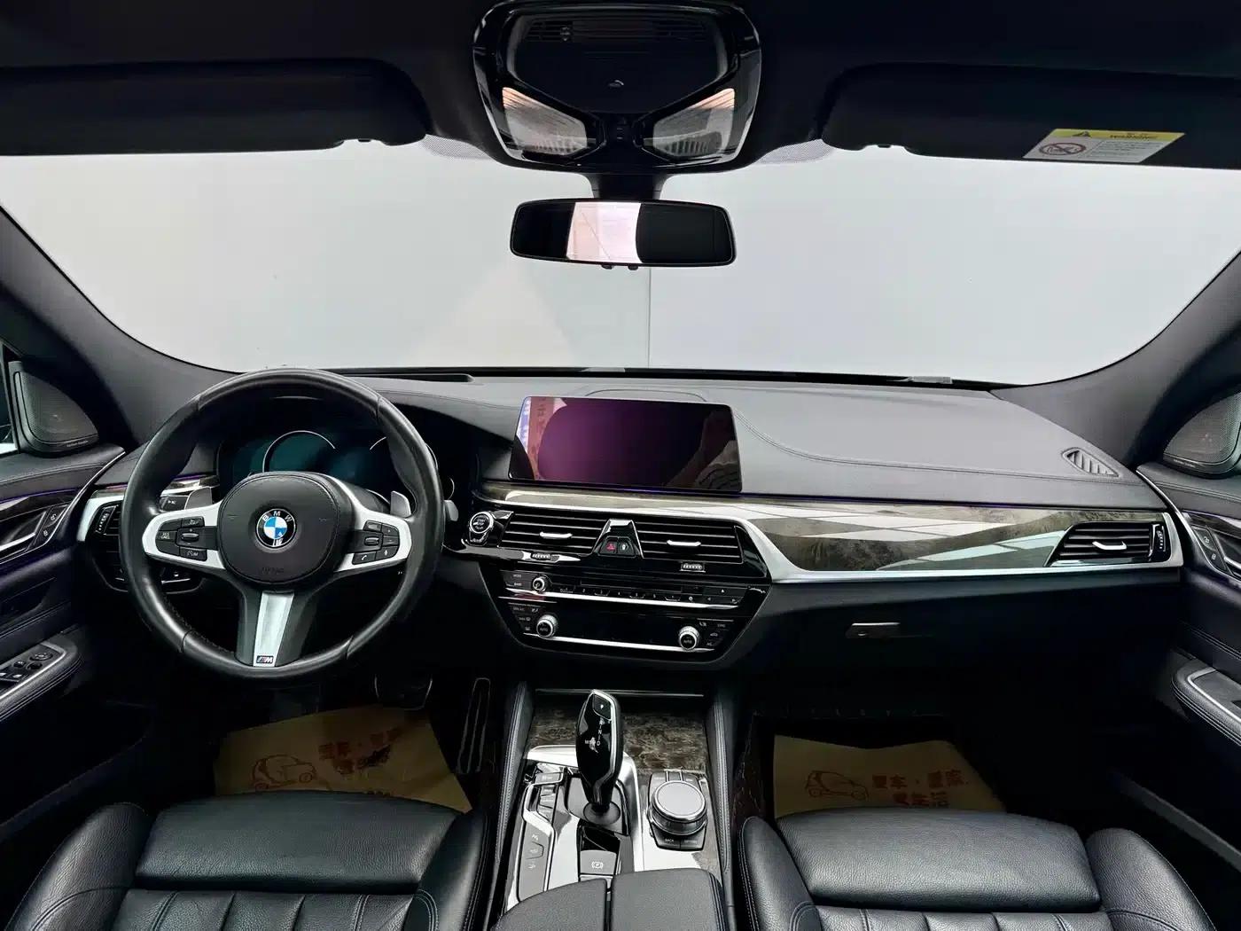 2019 BMW 6 Series GT 630i M Sport Package — миниатюра 20