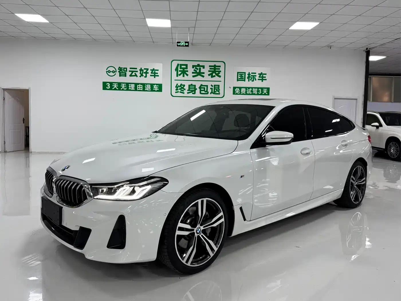 2022 BMW 6 Series GT 630i M Sport Package — миниатюра 1