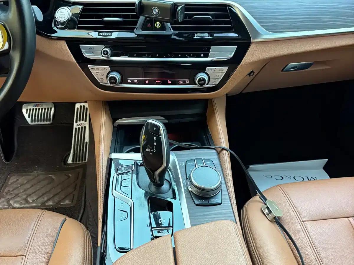 2021 BMW 6 Series GT 630i Luxury Design Package — миниатюра 11