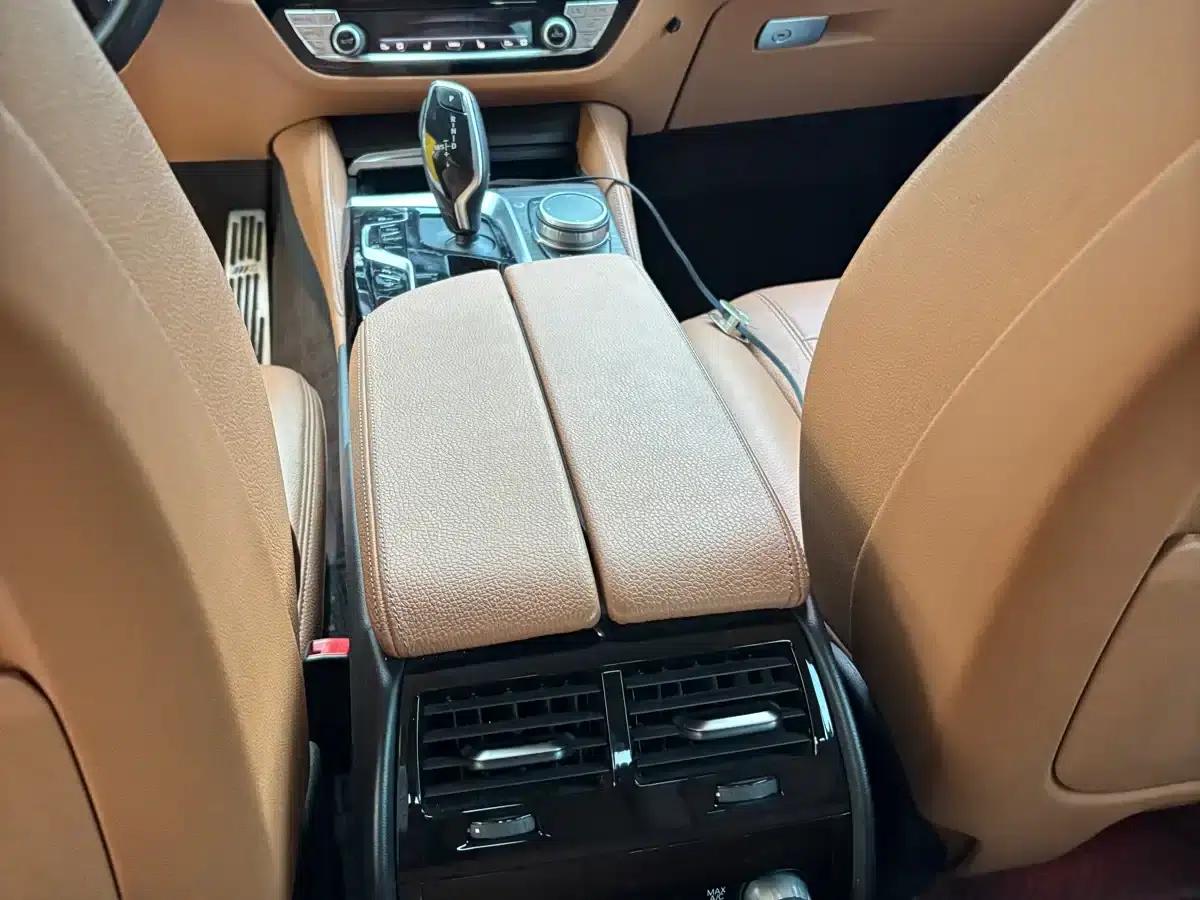 2021 BMW 6 Series GT 630i Luxury Design Package — миниатюра 13