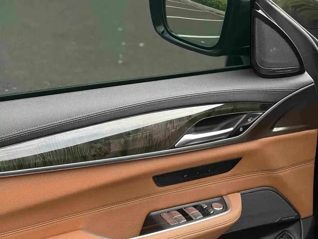 2021 BMW 6 Series GT 630i M Sport Package — миниатюра 12