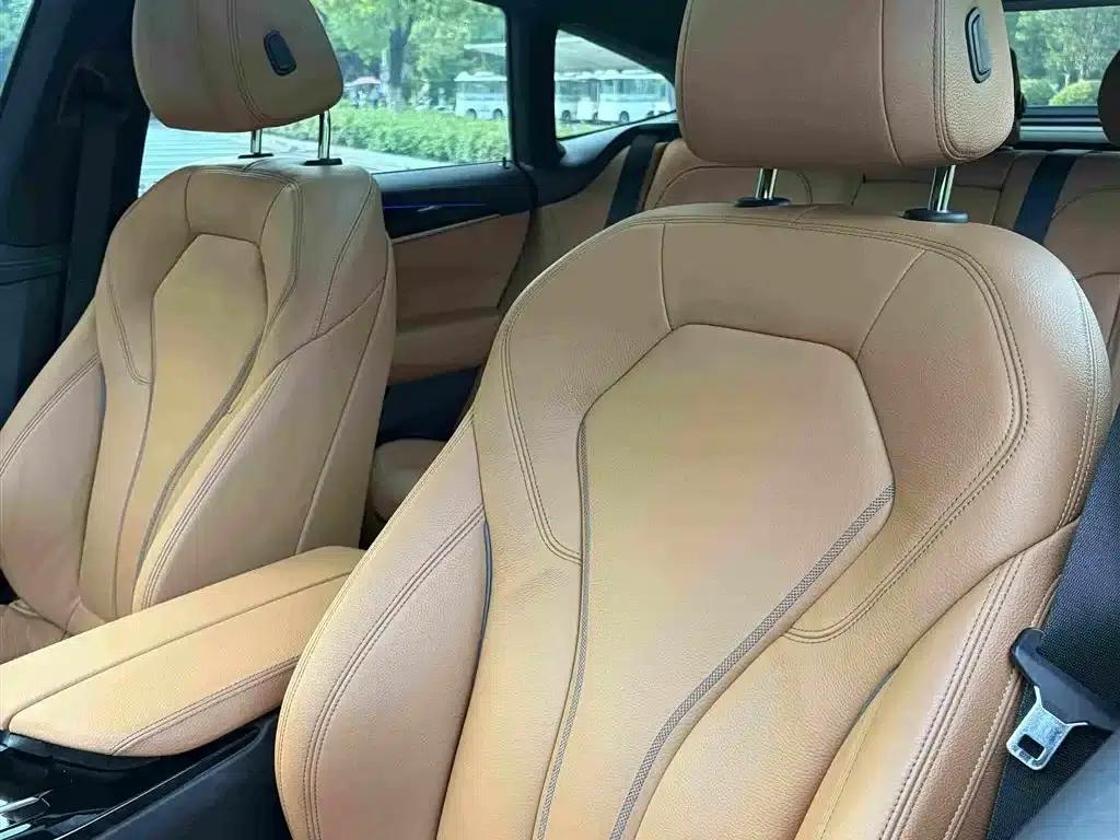 2021 BMW 6 Series GT 630i M Sport Package — миниатюра 20