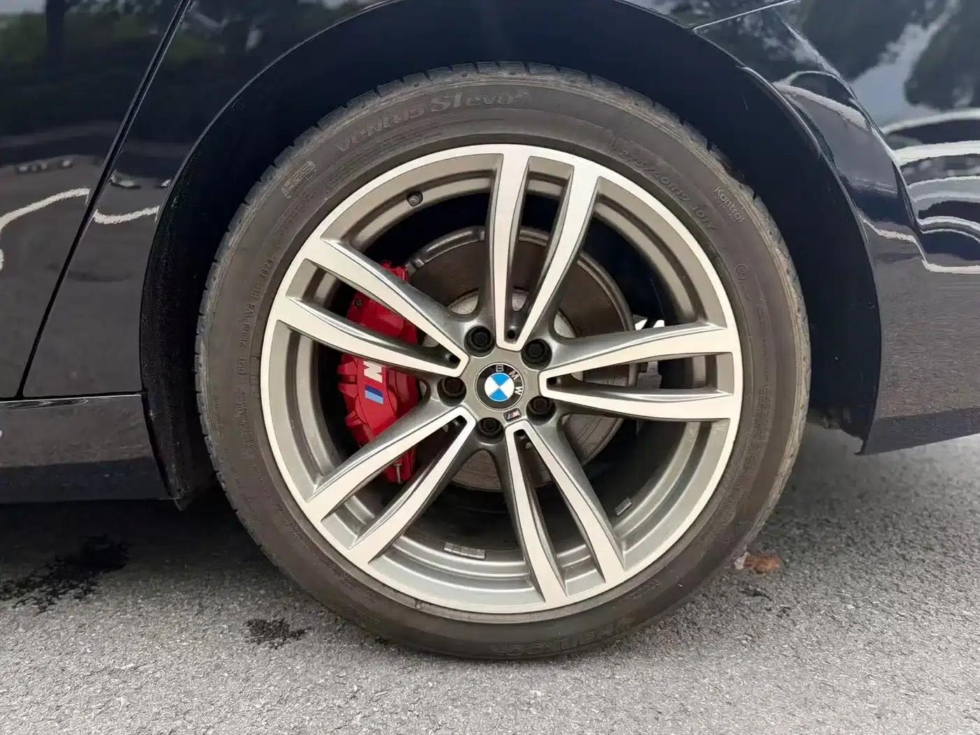 2019 BMW 6 Series GT 630i M Sport Package — миниатюра 12