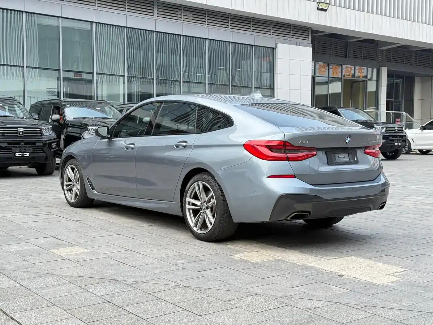 2019 BMW 6 Series GT 630i M Sport Package — миниатюра 14