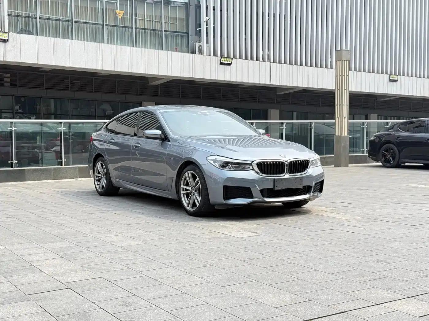 2019 BMW 6 Series GT 630i M Sport Package — миниатюра 3