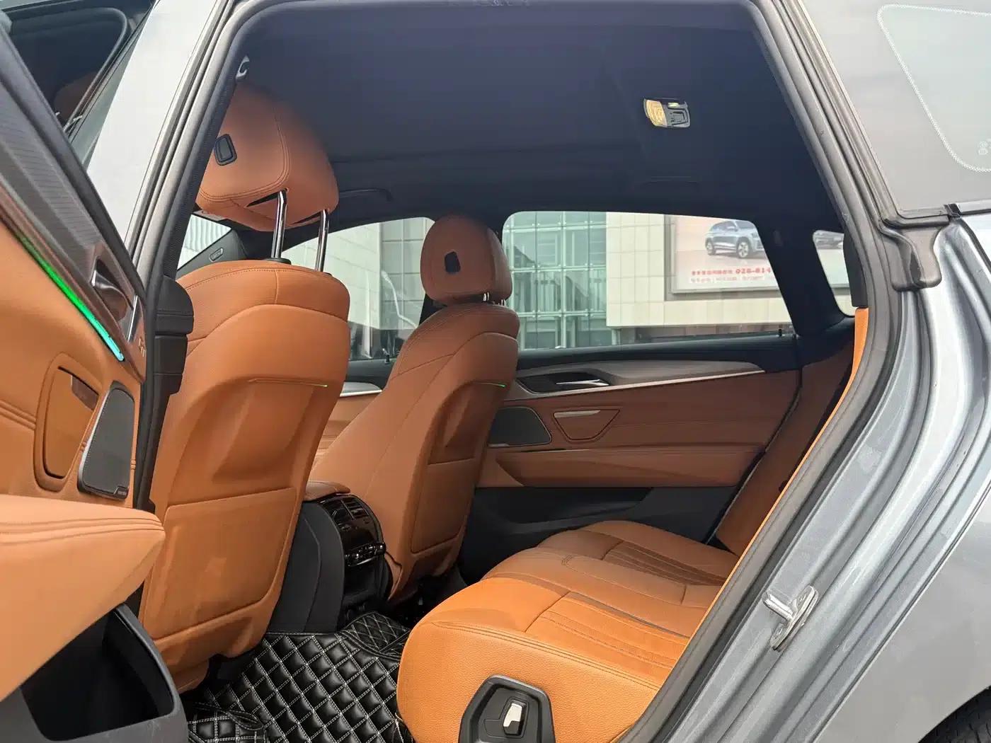 2019 BMW 6 Series GT 630i M Sport Package — миниатюра 6