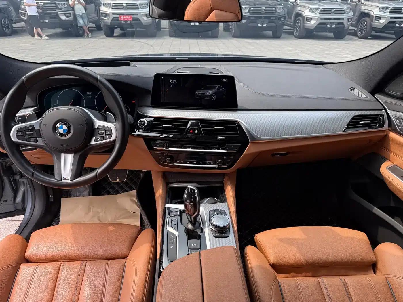 2019 BMW 6 Series GT 630i M Sport Package — миниатюра 7