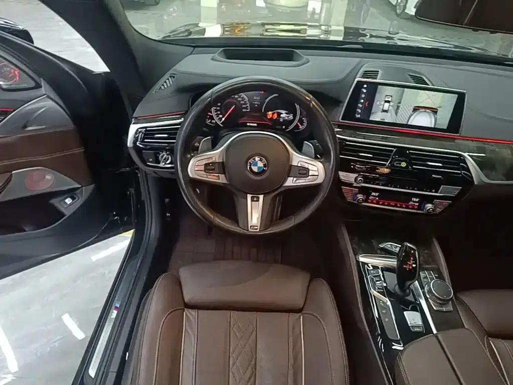 2018 BMW 6 Series GT 640i xDrive M Sport Package — миниатюра 11