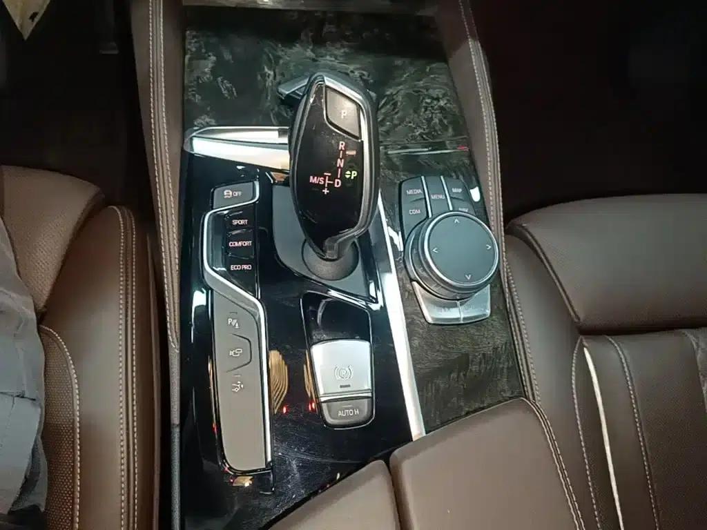 2018 BMW 6 Series GT 640i xDrive M Sport Package — миниатюра 14