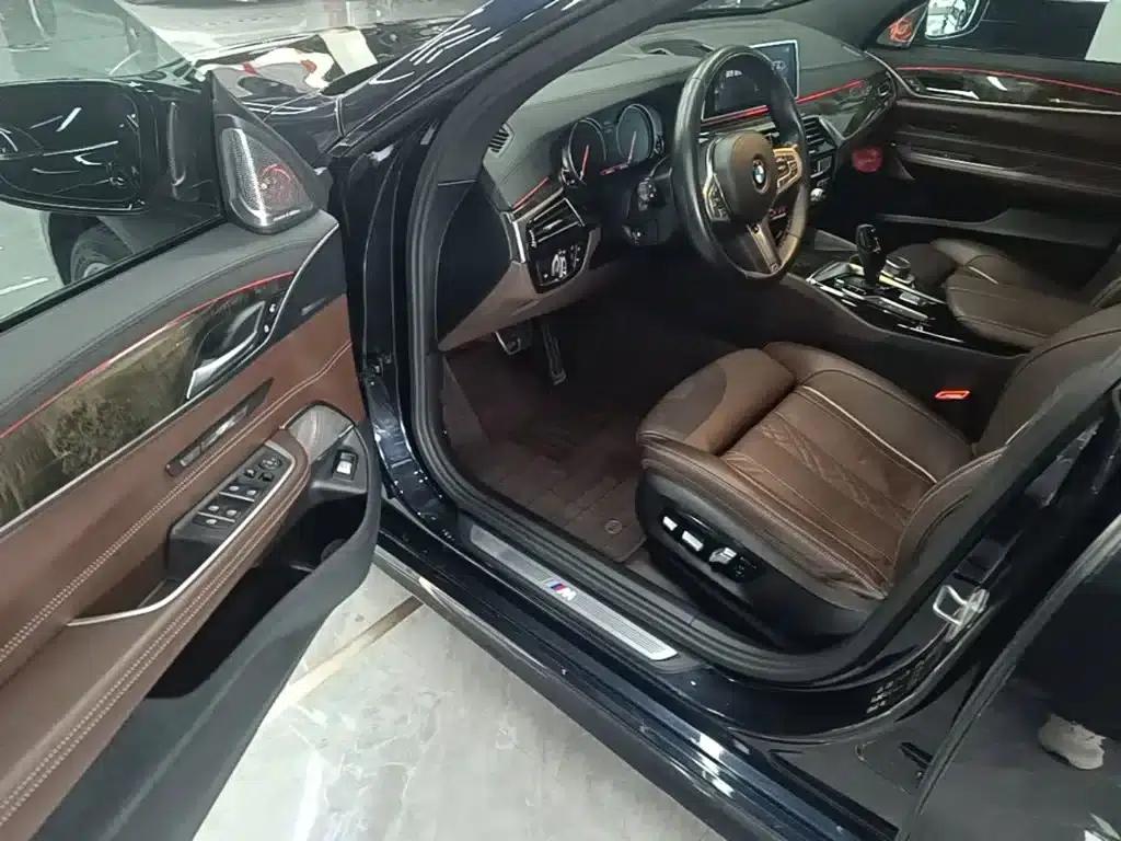 2018 BMW 6 Series GT 640i xDrive M Sport Package — миниатюра 16