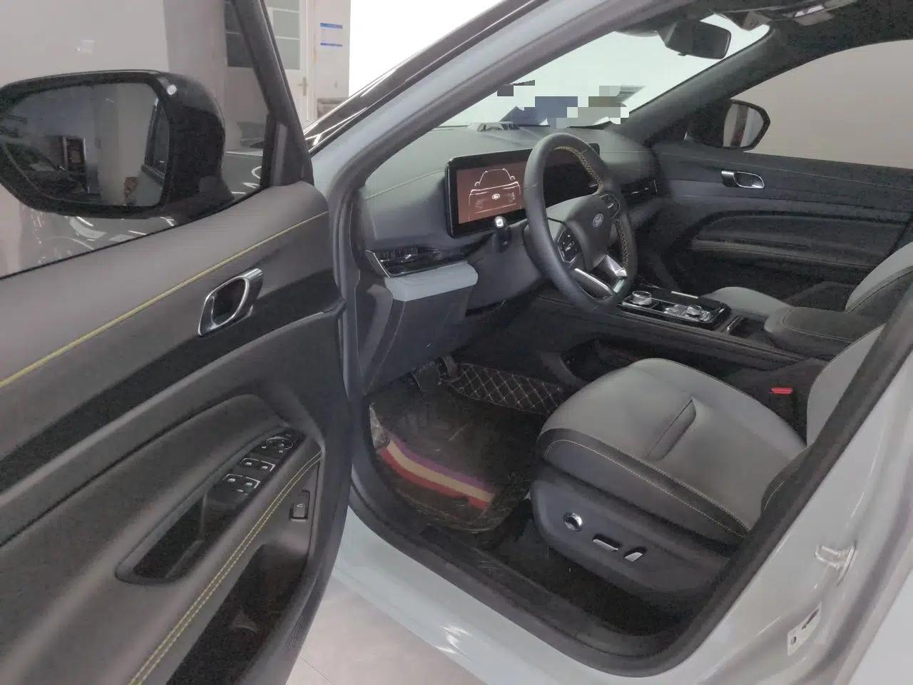Ford Equator Sport New Energy 2025 Luxury Plus Version — миниатюра 16