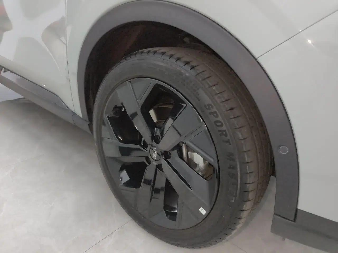 Ford Equator Sport New Energy 2025 Luxury Plus Version — миниатюра 8