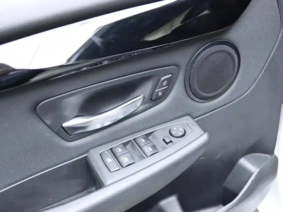 2018 BMW 2 Series Gran Tourer 218i Leading Edition — миниатюра 12
