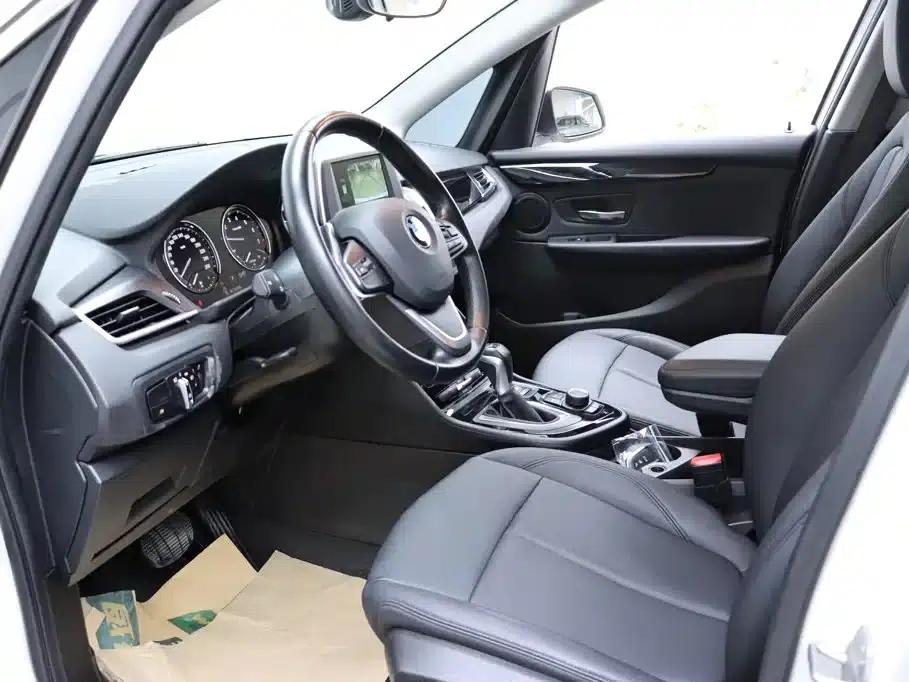 2018 BMW 2 Series Gran Tourer 218i Leading Edition — миниатюра 13
