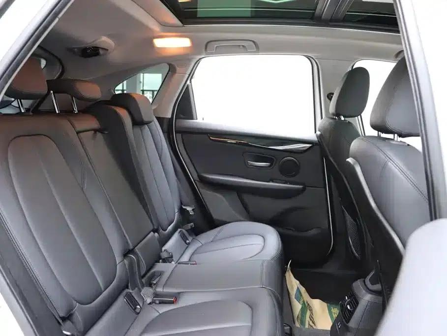 2018 BMW 2 Series Gran Tourer 218i Leading Edition — миниатюра 17