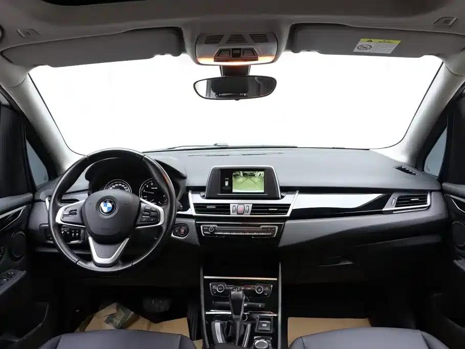 2018 BMW 2 Series Gran Tourer 218i Leading Edition — миниатюра 21