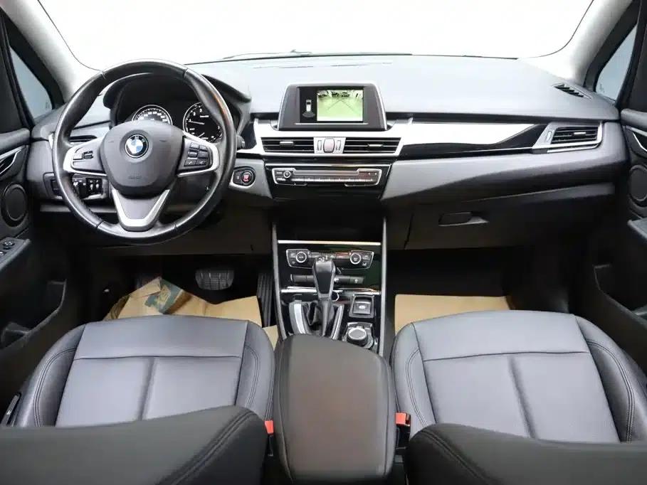 2018 BMW 2 Series Gran Tourer 218i Leading Edition — миниатюра 23