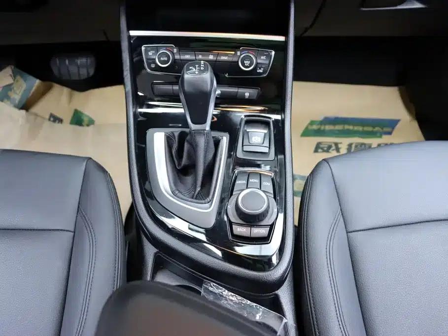 2018 BMW 2 Series Gran Tourer 218i Leading Edition — миниатюра 24
