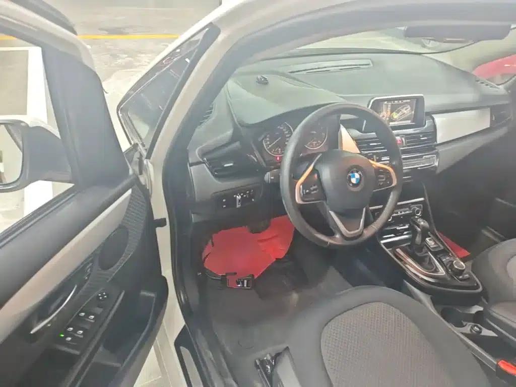 2016 BMW 2 Series Gran Tourer 218i Fashion Edition — миниатюра 16