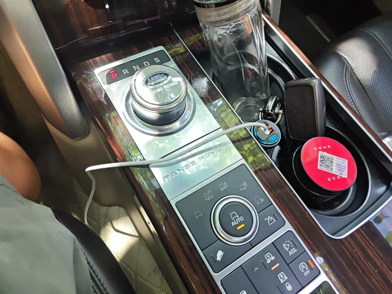 Land Rover Range Vogue Range Rover 3.0 Automatic Five-Seater Diesel Short Wheelbase (Parallel Import) — миниатюра 14