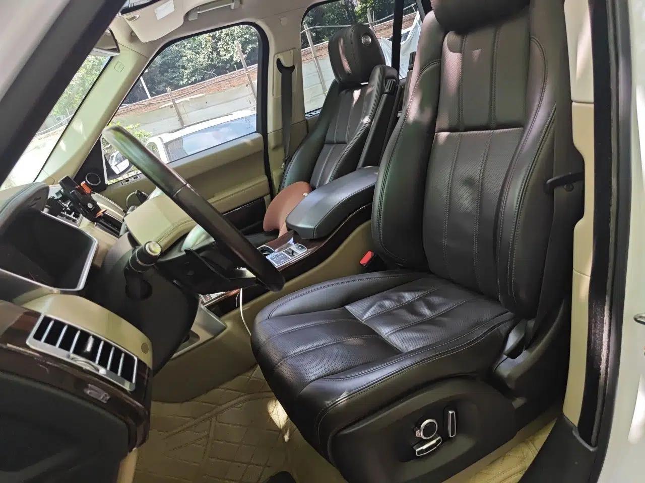 Land Rover Range Vogue Range Rover 3.0 Automatic Five-Seater Diesel Short Wheelbase (Parallel Import) — миниатюра 15