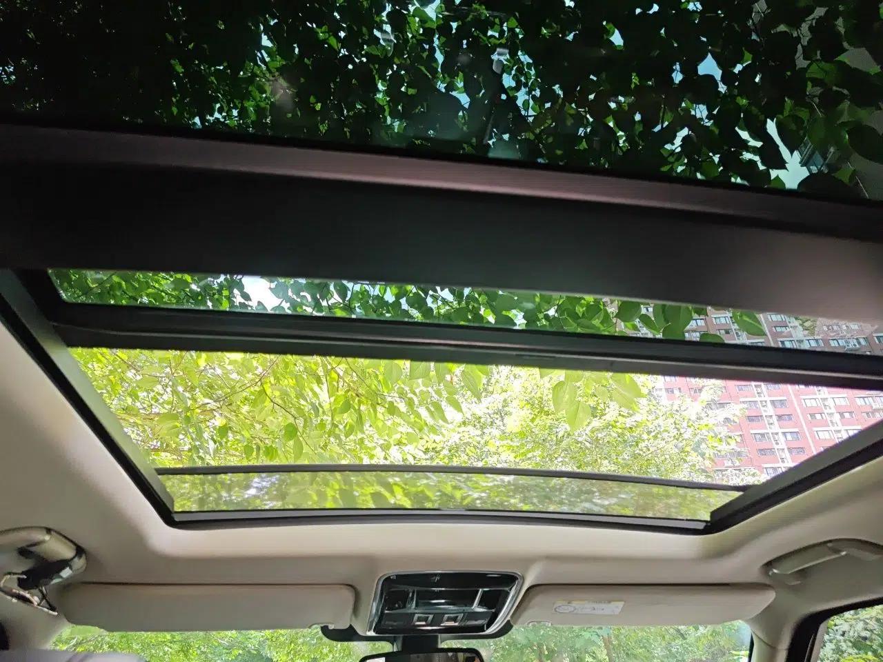 Land Rover Range Vogue Range Rover 3.0 Automatic Five-Seater Diesel Short Wheelbase (Parallel Import) — миниатюра 18