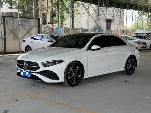 2023 Mercedes-Benz A-Class A 200 L Sport Sedan Fashion Edition