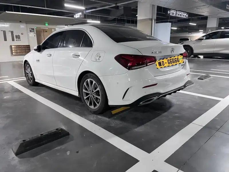 Mercedes-Benz A-Class 2020 Facelift A 200 L Sport Sedan Dynamic Edition — миниатюра 3