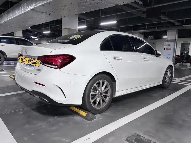 Mercedes-Benz A-Class 2020 Facelift A 200 L Sport Sedan Dynamic Edition — миниатюра 4