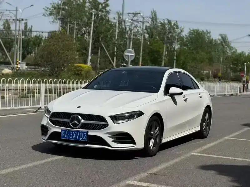 2022 Mercedes-Benz A-Class A 180 L Sport Sedan — миниатюра 1